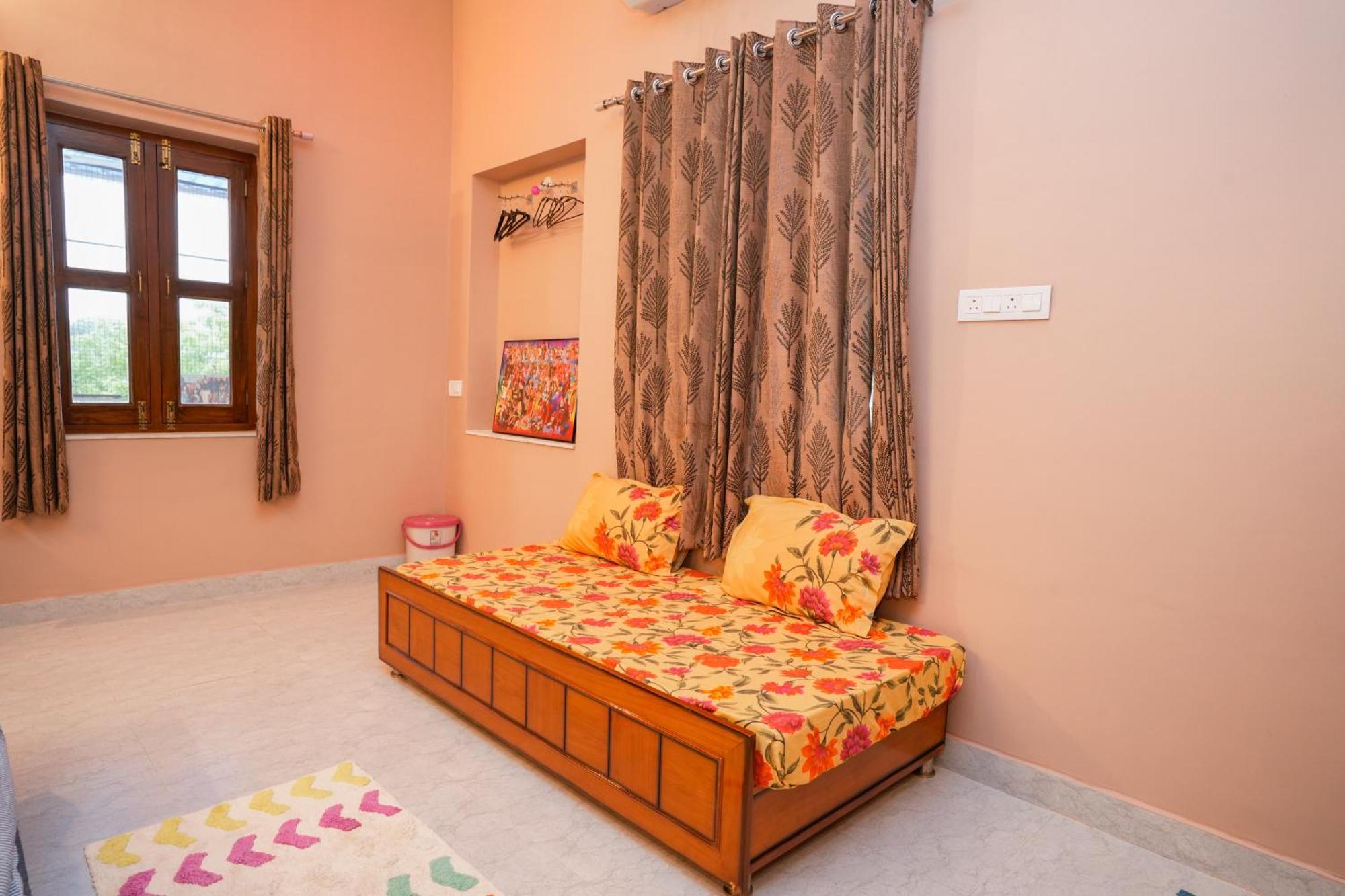 Pushkar Cooking Art And Home Stay Екстер'єр фото
