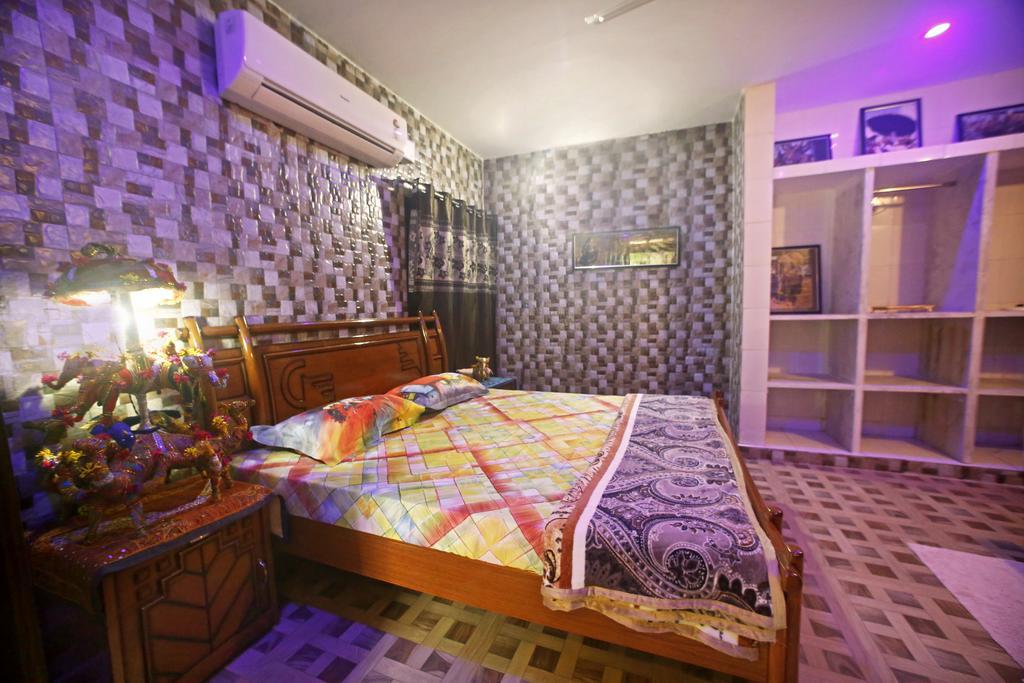Pushkar Cooking Art And Home Stay Екстер'єр фото